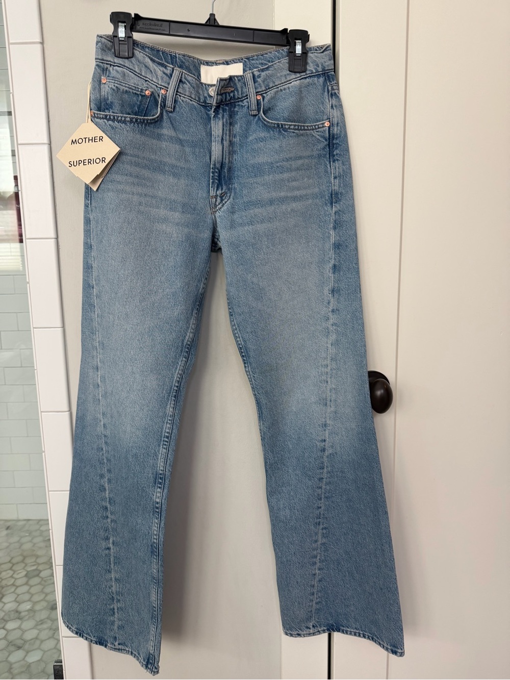 MOTHER Bookie Twist Bootcut Jeans NWT - Picture 2 of 8